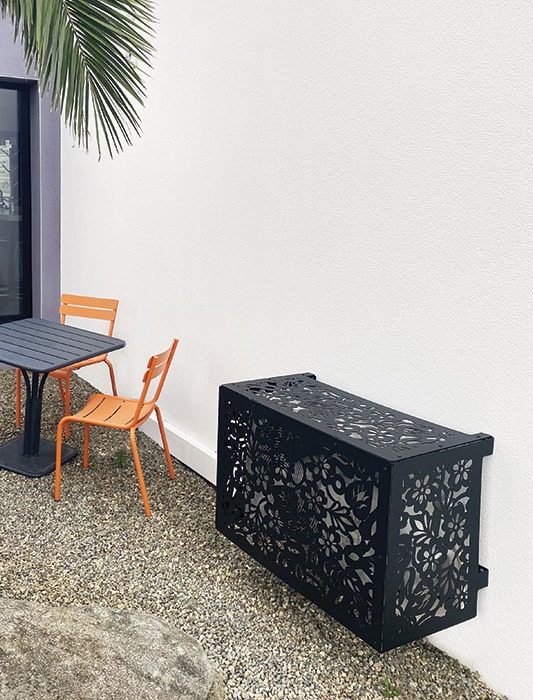 Habillage extérieur noir en aluminium pour climatiseur
