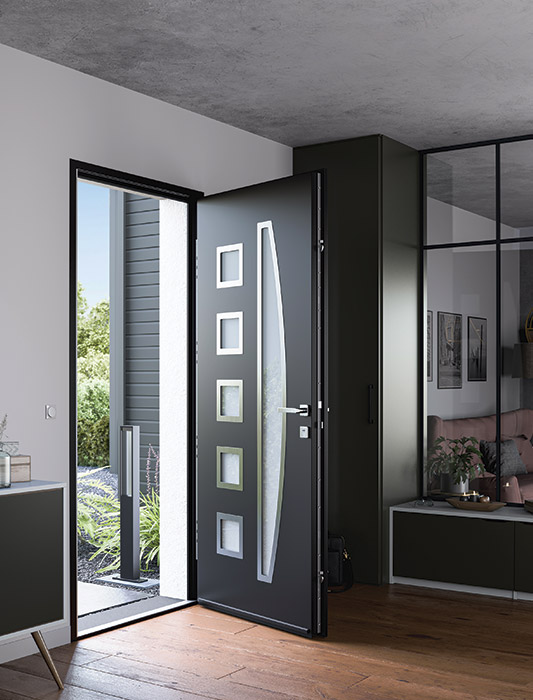 Porte d'entrée noire