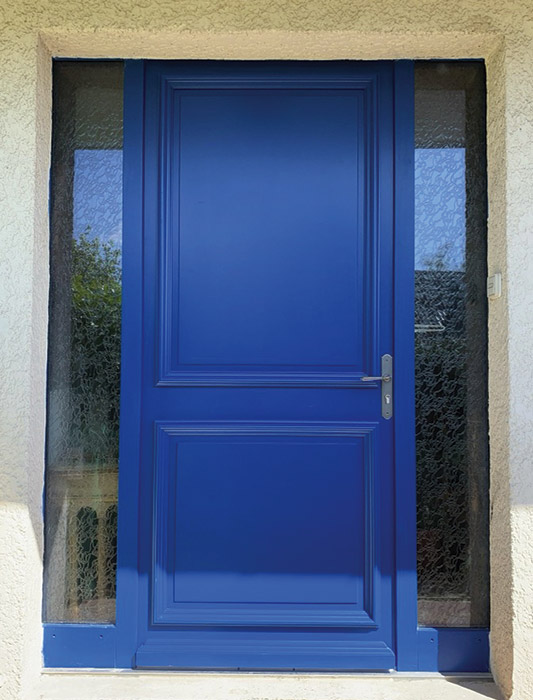 Porte d'entrée bleue