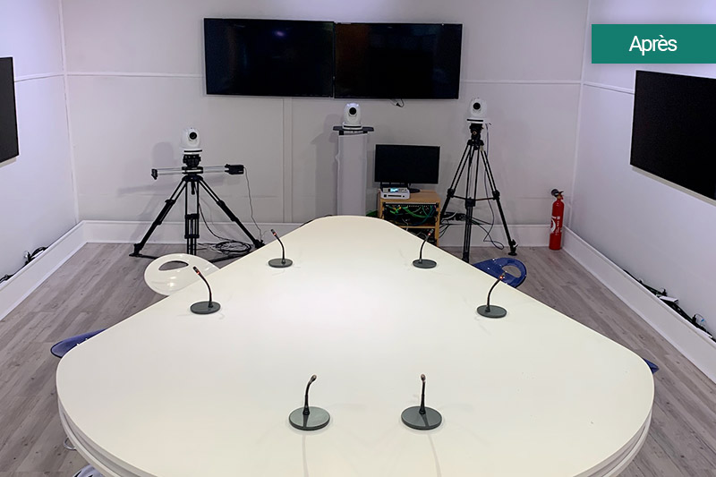 Après la décoration d'intérieure du studio TV