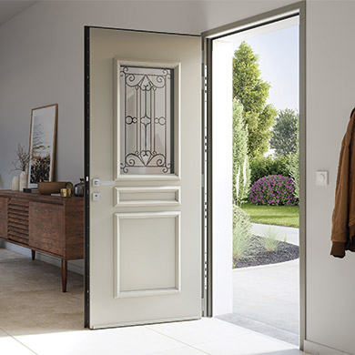 Porte d'entrée beige clair