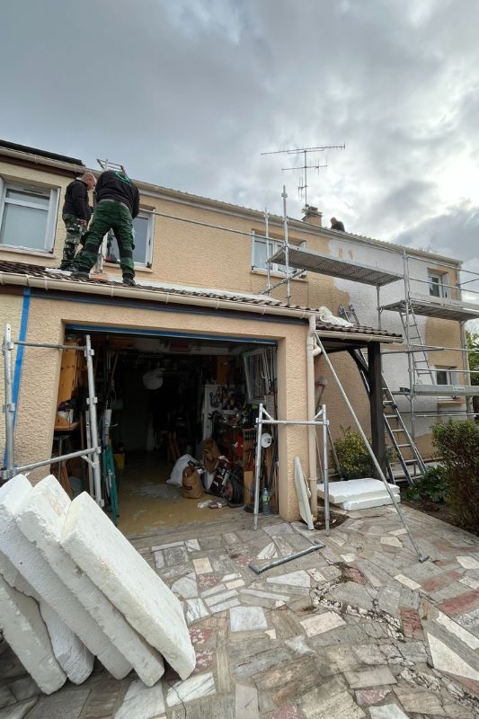 Ravalement de façade à Palaiseau en cours